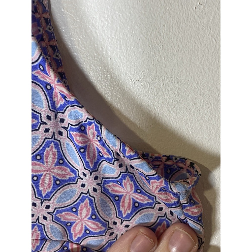 Talbots Medium Petite Medallion Tile Print Sleeveless Blouse Pink Blue‎ Preppy - Picture 6 of 7